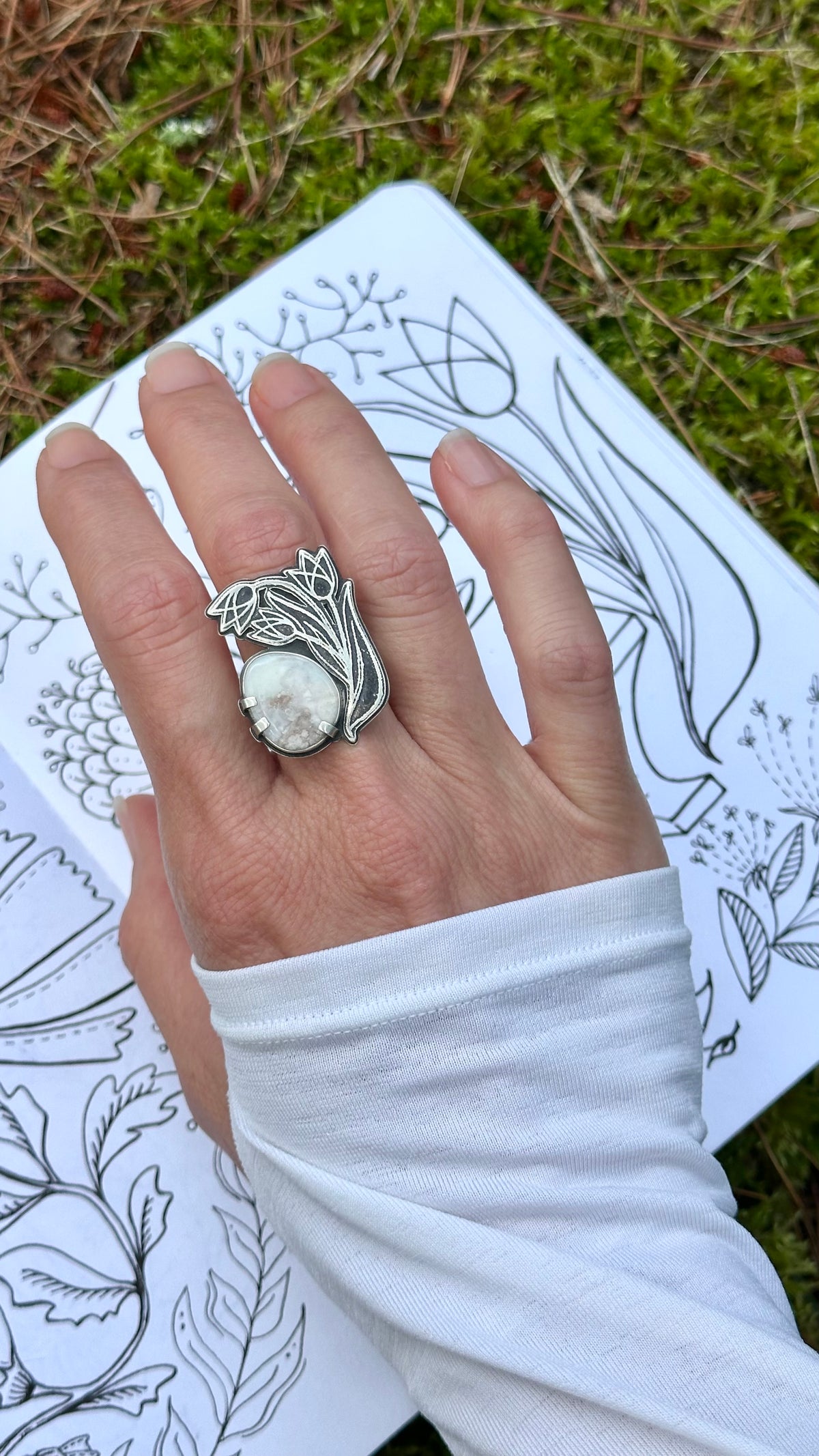 Sprouting Tulips Ring // Size 7.75
