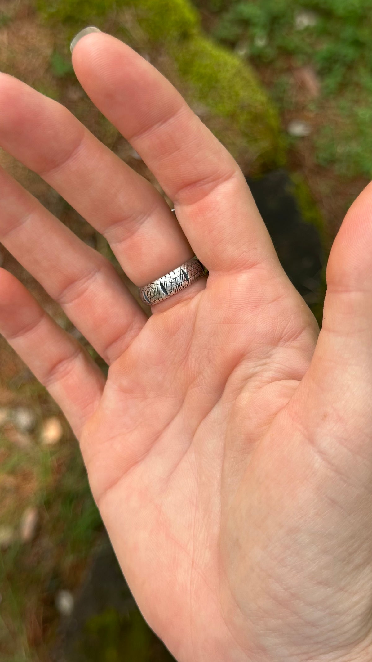 Sprouting Tulips Ring // Size 7.75