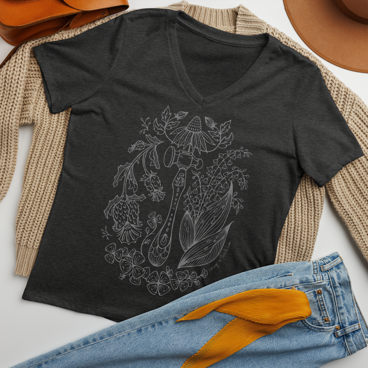 HAMMER // WOMEN’S RELAXED V-NECK T-SHIRT